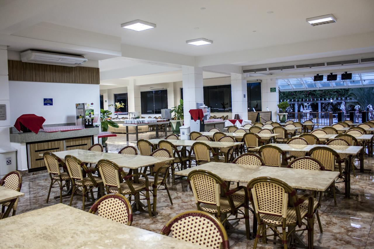 Lacqua Di Roma, Com Fogao Geladeira E Parque Aquatico 24H Caldas Novas Ngoại thất bức ảnh